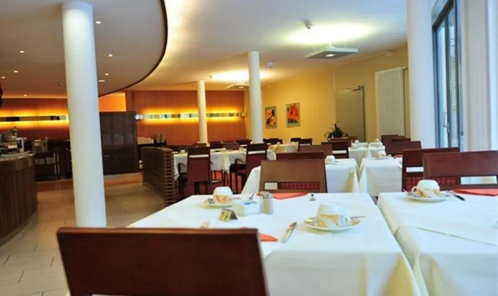 ***  Hotel Flandrischer Hof Colonia Alemania