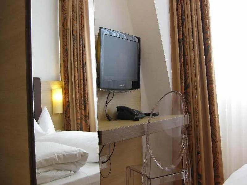 Hotel Flandrischer Hof Colonia 3*,