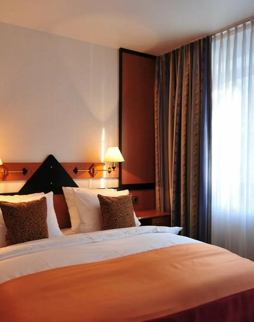 Hotel Flandrischer Hof Colonia 3*,