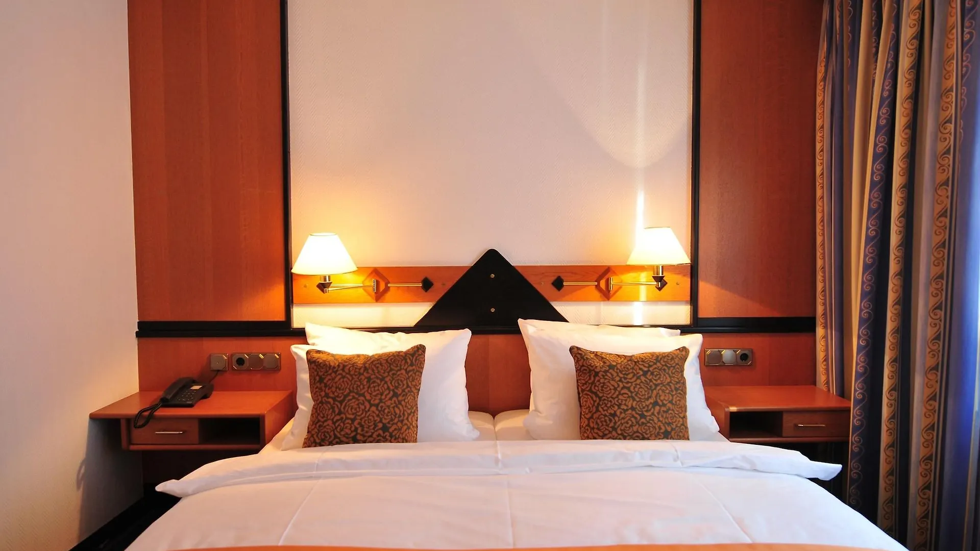 Hotel Flandrischer Hof Cologne